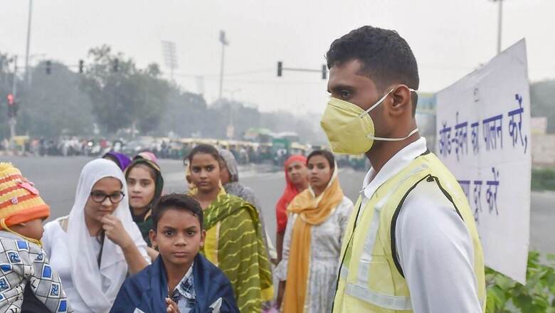Delhi L-G Approves Proposal to Terminate Services of Civil Defence Volunteers, AAP to Move SC