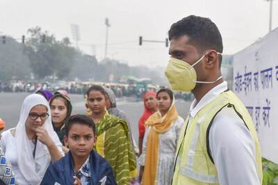 Delhi L-G Approves Proposal to Terminate Services of Civil Defence Volunteers, AAP to Move SC