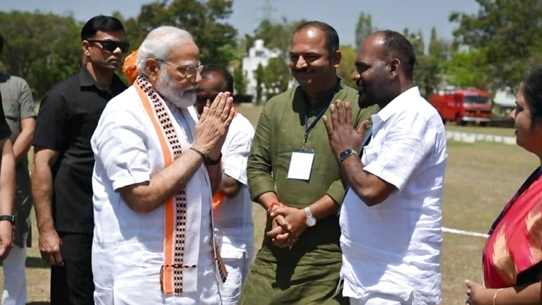 Congress Fumes Over PM Modi's Photo with 'Rowdy-sheeter' in Karnataka’s Mandya; BJP Responds