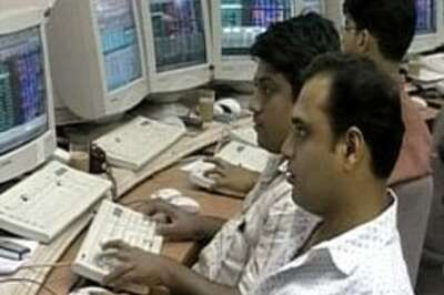 Mkts open with gap down on weak global cues
