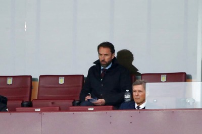 England Coach Southgate Slams Fans Who Booed Players Taking a Knee