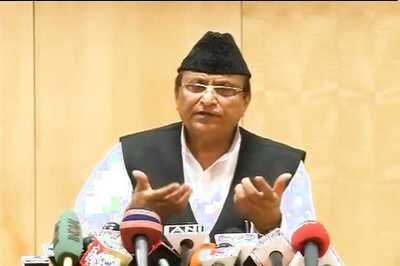 SP backs Azam Khan after Governor questions his competence