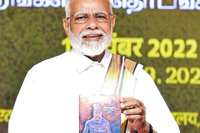 Kashi-Tamil Sangamam May Strengthen India’s Emotional Unity, Reduce Politically Crafted  North-South Divide