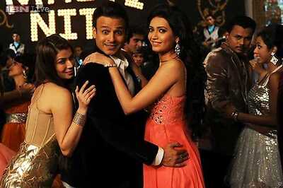 It's party time for Vivek Oberoi after the success of 'Grand Masti'