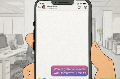 What Does Lmk Mean & How Can You Use It? (With Examples)