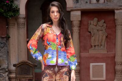 6 Must-Have Silk Outfits for Your Wedding Trousseau