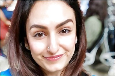 Akriti Kakar's Baggage Misplaced, Airline Apologises