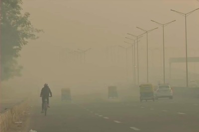 Moderate Fog in Delhi, Minimum Temperature Rises to 6.7 Degrees Celsius