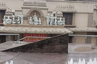This Antique Sundial In Andhra Pradesh’s Pampa River Beach Attracts Tourists