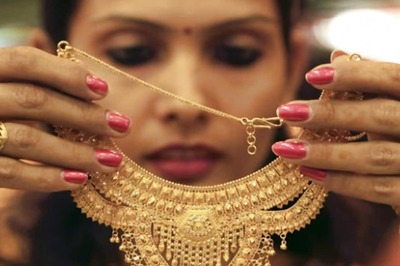 Gold Price Falls In India: Check 22 Carat Rate In Your City On April 01