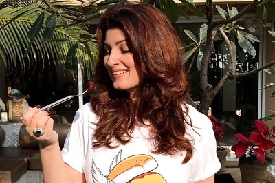 Twinkle Khanna Wants a Peek Inside Akshay Kumar, Malaika Arora, Sonali Bendre’s ‘Dabba’