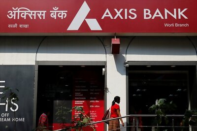 Axis Bank Shares Drop Nearly 4% after Q4 Net Loss