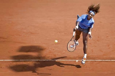 Serena Williams cruises into quarters in Sweden