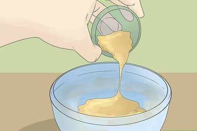 How to Lighten Hair Naturally With Honey