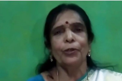 'Itni Shakti Hame Dena Daata' Singer Pushpa Pagdhare Shares Her Financial Struggles