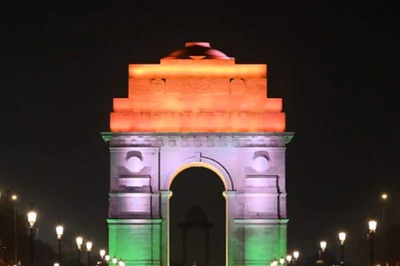 Singapore NRIs Get Better RoI On Their Money In India; Find How US-Based NRIs See India