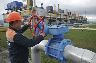 Ukraine stops buying Russian gas, closes airspace