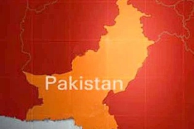 Pakistan: One killed, 19 wounded in bomb blast