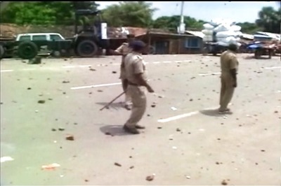 West Bengal: One Dead, 13 injured in Clash Between Mob, Police