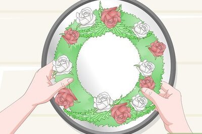 How to Hang a Wreath on a Mirror