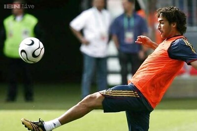 Former Real Madrid forward Raul joins New York Cosmos