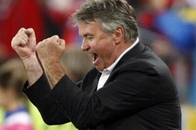 Chelsea, Liverpool Champions League clash excites Hiddink