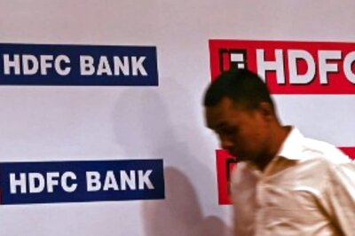 HDFC Bank Shares Tumble Post Q4 Earnings; Experts Suggest to Buy the Dip, See 37% Gains