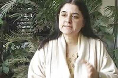 Maneka 'animated' over Aamir flick