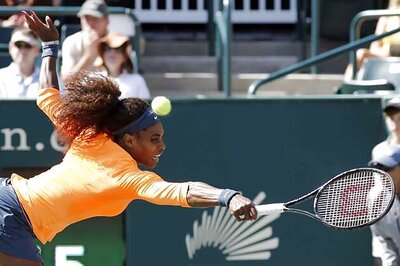 Serena Williams starts her clay season with a win