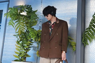 BTS: Kim Taehyung Serves Stylish Travel Look With His Mute Boston Bag, ARMYs Crown Him 'Fashion King'