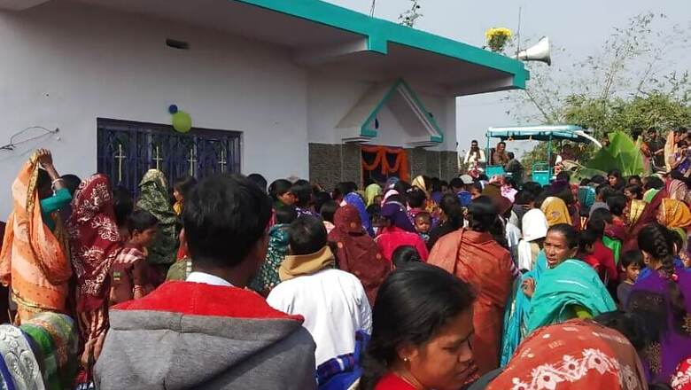 Goons Vandalise Church in Bengal's East Midnapore Dist, Hurl Bombs at Pastor & 'Chant Jai Shri Ram'