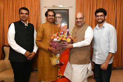 Uddhav Thackeray Makes Devendra Fadnavis Sit Out Amit Shah's Outreach Meeting