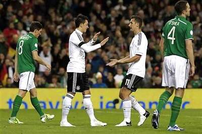 Germany hammer Ireland in WC qualifiers