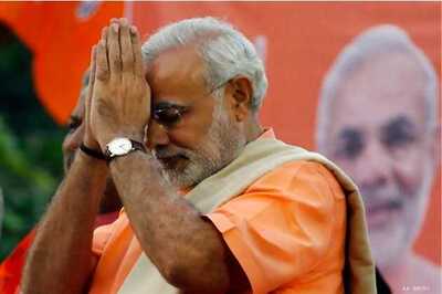 Master communicator at work: Shashi Tharoor says of PM Modi
