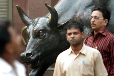 Sensex Advances on Earnings Optimism, Surges 156 Points