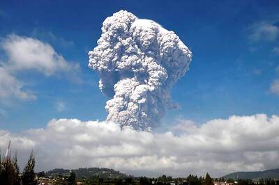Indonesia's Mt. Sinabung Spews Massive Smoke-and-ash Column