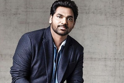 Zakir Khan Slams Filmmakers Over Dialogue Writing: 'Don't Force... English Mein Hi Bana Lo'