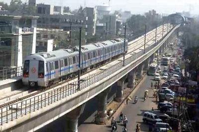 Odd-even plan: Delhi Metro decides on 70 additional trips daily