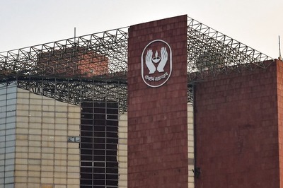 LIC Listing Pushes Up Govt Ownership in NSE Cos to 7.15% in Q1
