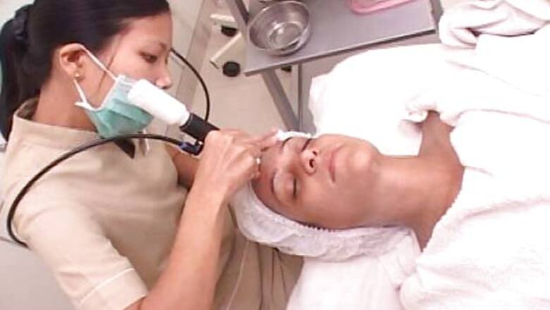 Scientists succeed in creating artificial skin