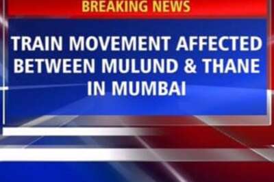 Mumbai suburban train traffic affected in early hours