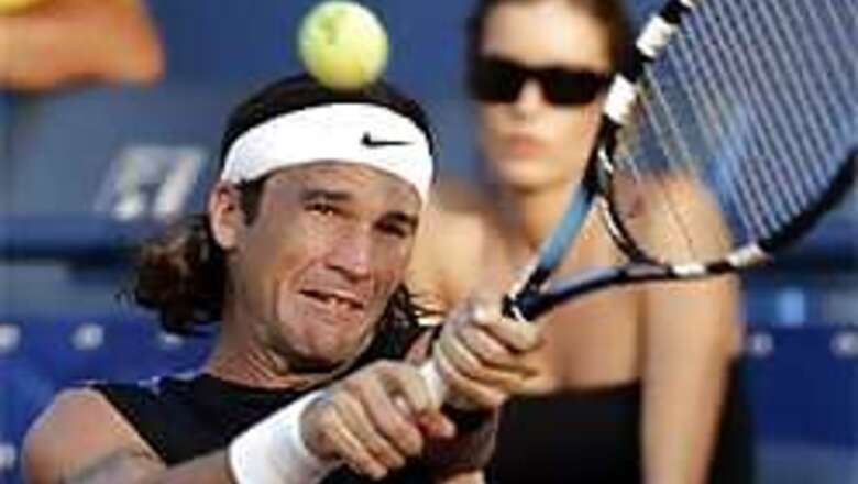 Moya out, Bhupathi, Ancic advance