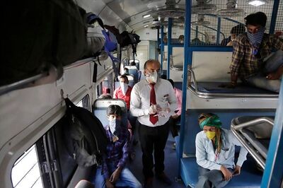 Migrants Will Have to Pay Fare for Out-state Journey, Says Pune Divisional Commissioner Mhaisekar