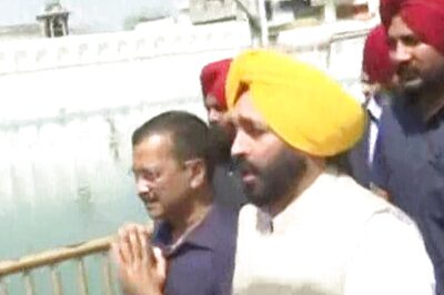 AAP Leaders Kejriwal, Mann Pay Obeisance at Golden Temple Ahead of Roadshow