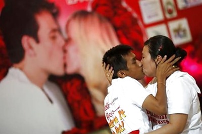 Couples face off in Valentine's Day ordeal