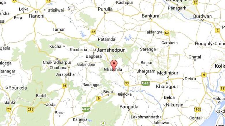 Showcause notice issued to BJP candidate Bidyut Baran Mahato for distributing money in Punasia Village