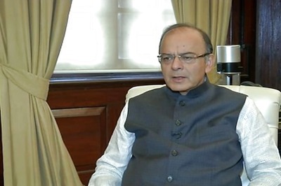 AAP to file FIR against Finance Minister in DDCA case, Jaitley to hit back with defamation charges