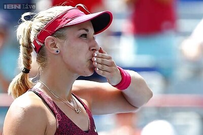 Sabina Lisicki upsets Errani in 1st round of Rogers Cup