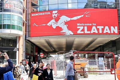 Manchester Welcomes New United Signing Ibrahimovic With Huge Billboard