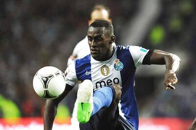 Napoli, Liverpool confirm Jackson Martinez interest